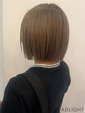 ソーエン バイ ヘッドライト 佐世保大塔店(soen by HEADLIGHT) ワンレンショートボブ×シルバーグレー×小顔