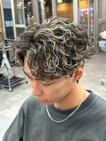 ワンズナゴヤ 名古屋栄店(ONE's NAGOYA)&nbsp;韓国マッシュスペインカールスパイーキーショートブルーブラック