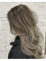 グラムアッシュ(GLAM ASH) 外国人風バレイヤージュ