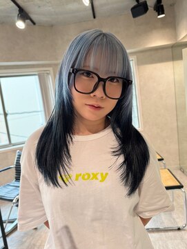 ハイプ(HYPE) ブリーチ/ダブルカラー/水色ルーツ/レイヤーハッシュカット