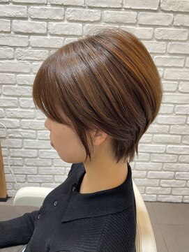 大人ショートボブ丸みショートカットマッシュショート前髪あり