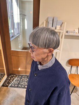 ワンバイワンクラッカ(one by one CLACCA) マッシュベリーショート