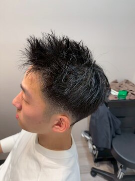 ヘアーアンドメイク ファット(Hair&Make PHAT) 爽やか黒髪メンズカットビジネスショートアップバング刈り上げ