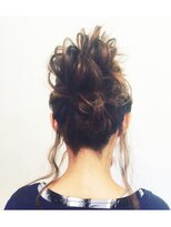 ヘアメイクアンドセットサロン リッコ(Hair make&set salon Ricco)&nbsp;Ricco ゆるふわお団子 フェミニン ヘアアレンジ