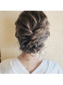 ルーズヘアセット