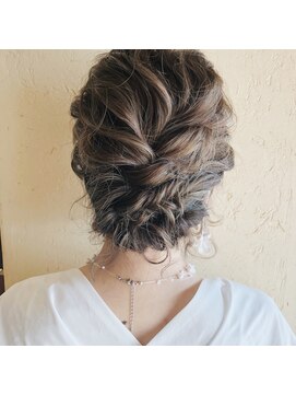 ヘアーアンドメイク ジャム(hair&make Jam) ルーズヘアセット