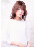グラデーションカラー＆小顔ダブルバングのワンサイドショート