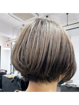 カムジーヘッドカミノウラ(COMEGHEAD KAMINOURA) アッシュベージュ　＃上通り＃並木坂＃ブリーチ＃ダブルカラー