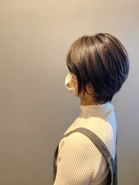 アリカ(arika) ショートボブ×束感