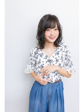 ヘアーズベリー 淡路店(hairs BERRY) ルーズでセミウエットな質感が大人のこなれたミディヘアに♪