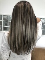 カラ ヘアーサロン(Kala Hair Salon) カーキグレージュ　バレイヤージュ