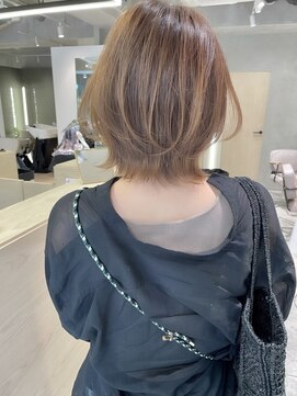 ナナローネス(nana loness) 脱ショート レイヤーボブ レイヤーカット くびれ