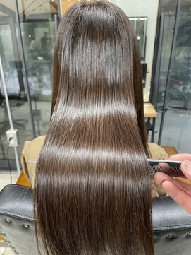 イキプラスディードットログ 大和八木駅前店(ikii+D.Log) 髪質改善ULTOWAウルトワトリートメント　橿原　大和八木