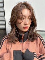 フィーリーカラー 大阪梅田店(feery color)&nbsp;ベージュインナーカラーショートボブレイヤーミディアム前髪