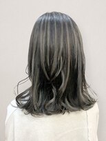 マム(hair dresser's Mum)&nbsp;20代30代40代大人かっこいいハイライトブリーチ無造作ミディ