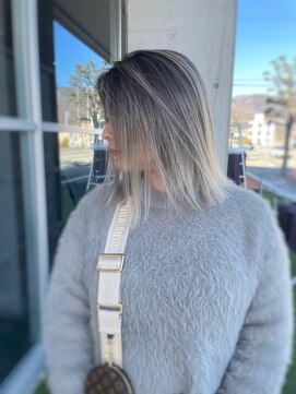 レゴリス(REGOLITH) ママさん向けバレイヤージュ