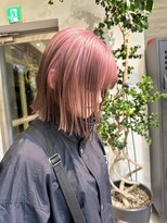 ヲタク(wotaku.)&nbsp;ピンクベージュハイトーンカラーデザインカラールーツカラーボブ