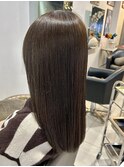 オリーブベージュ
