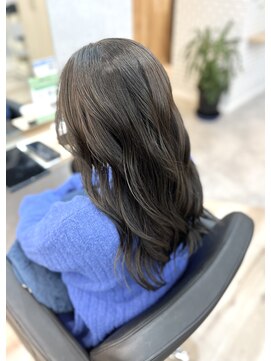 アグ ヘアー ミロ 本厚木店(Agu hair milo) 深めアッシュグレージュ〇本厚木