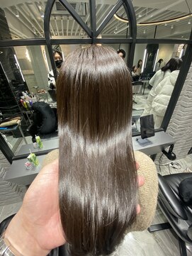 バレット 表参道(VALETTE) シルバーグレージュに高濃度ケラチン髪質改善