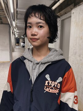 ロジ(loji) オン眉とショートボブパーマ