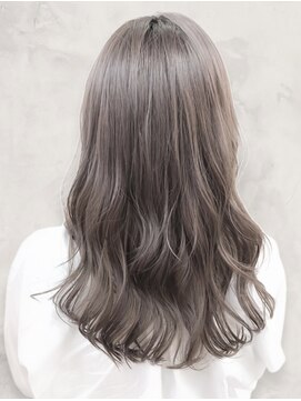 ヴィラ 雲雀丘花屋敷店(Villa) 艶感髪質改善カラー大人可愛いミルクティーベージュハイライト