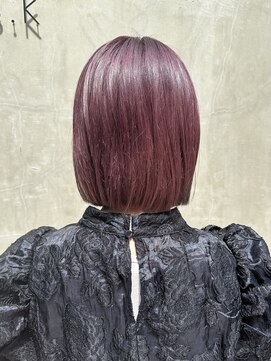 ヴィサージュバスク(VISAGE ba.s.k) 艶感×インナーカラーで魅せる大人ボブ