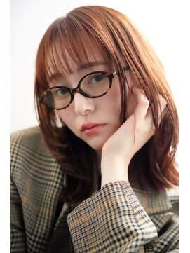 イグレックビス(igrek bis) 肩上ボブ/顔まわりレイヤースタイル