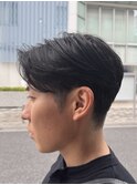 韓国風刈り上げセンターパートニュアンスパーマ毛流れヘア