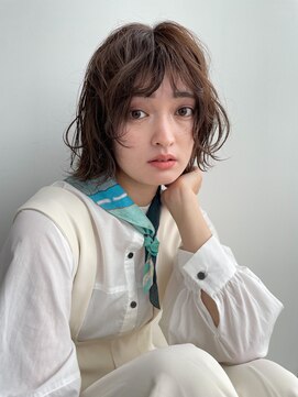 ワク(WAKU) 【WAKU】ショートパーマ/外ハネ/ブラウングレージュ