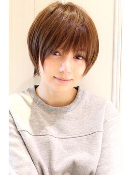 レウナ 外苑前(Reuna) 20代30代40代大人可愛いショート　マッシュショート