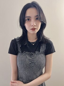 ユー(yew) ミディアムレイヤーカット/ウルフレイヤーカット/顔まわりカット