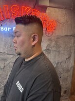 ウィスカーズ(Whiskers)&nbsp;サイドパートスタイル