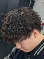 オーバル ジングウマエ(OVARL jingumae) 波巻きパーマプードルパーマサーフカール