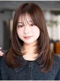 フェミニンロング大人かわいいぱっつん前髪レイヤーカット小顔