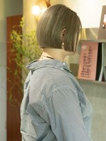 スーク(Suq.)&nbsp;大人ハイベージュ×ミニボブ