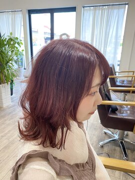 スピニングヘアティアナ(spinning hair Tiana.) 外ハネレイヤーチェリーピンク