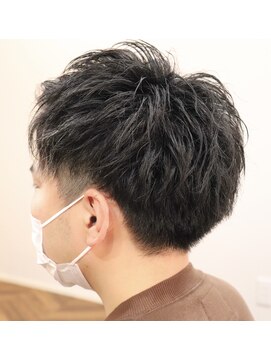 ウィスカーヘアー(whisker hair) ソフトツイストスパイラル