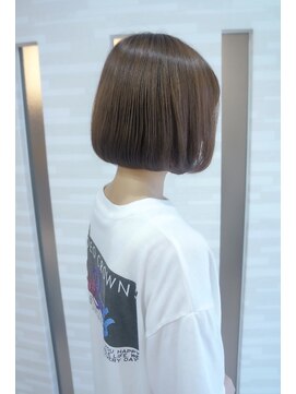 ムゥフ ヘアーアンドアイラッシュ(mouf hair&eyelash) ボブ×オリージュ