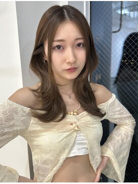 レミエ ダイカンヤマ(lemiie) ナチュラルハッシュカット / ハイレイヤー