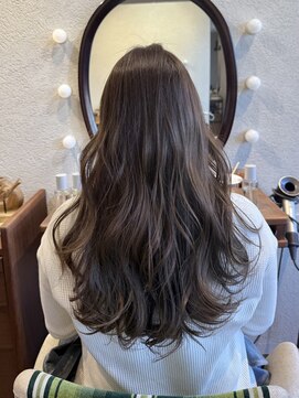 エルサフィロ キタハマ(el zafiro kitahama) 20×30×40代×透明感×艶感×髪質改善×カーキベージュ