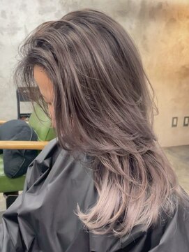 ハーシーバイアポロ 相模大野(HERSHE by apollo) xバレイヤージュ/ホワイトグレージュ/レイヤーカット