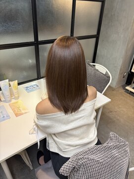 サクラ オモテサンドウ(SAKURA) カラーも綺麗に見える!艶々ベージュを美髪矯正で!