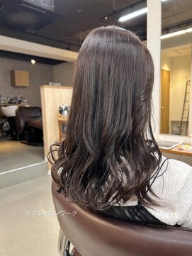 ティティ(titi) オリーブベージュ ミディアムレイヤー