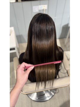 ルシエル(Le ciel) レイヤーカット髪質改善縮毛矯正酸性ストレート