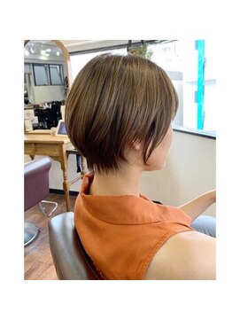 レイラバイアフロート 吉祥寺(Lila by afloat) 【畑中正敏】愛されショートボブ艶髪/似合わせカット