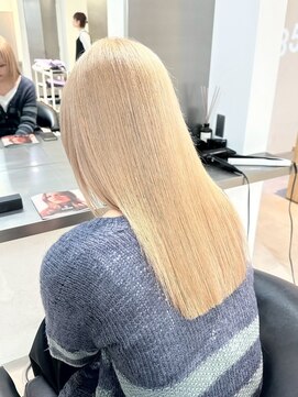 ラック 表参道(LUCK) ホワイトブロンド/抜きっぱなしブロンド/ミルクティー/ブリーチ