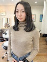ムク(Muku)&nbsp;たっぷりレイヤーのミディアムスタイル♪
