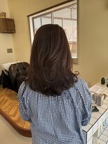 トゥルー(true)&nbsp;レイヤースタイル　毛先に動きのある上品なヘアスタイル