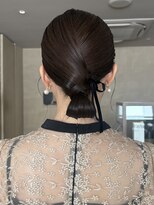 ロウROW)&nbsp;タイトアレンジ シニヨンアレンジ 結婚式アレンジ 結婚式ヘア